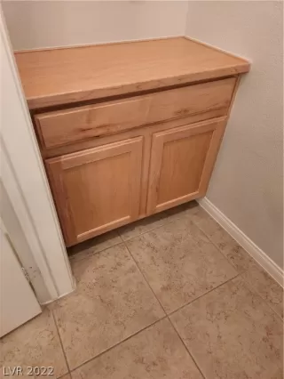 Photo #6: 2451000 Listing