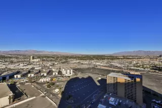 Photo #4: 2451020 Listing