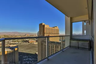 Photo #6: 2451020 Listing