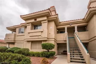 Photo #1: 2451074 Listing 