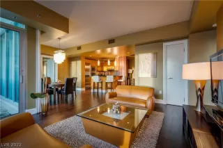 Photo #2: 2451089 Listing