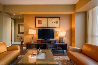 Photo #3: 2451089 Listing