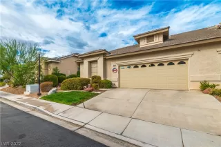 Photo #1: 2451099 Listing 