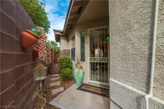 Photo #2: 2451099 Listing 