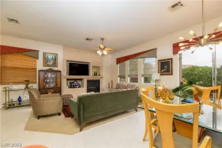 Photo #5: 2451099 Listing 