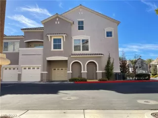Photo #3: 2451101 Listing 