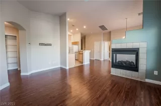 Photo #5: 2451111 Listing 