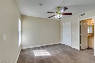 Photo #5: 2451135 Listing