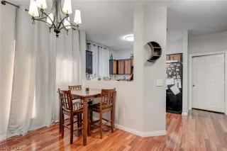 Photo #5: 2451148 Listing