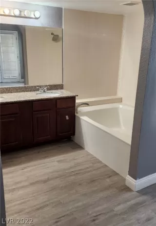 Photo #1: 2451168 Listing 