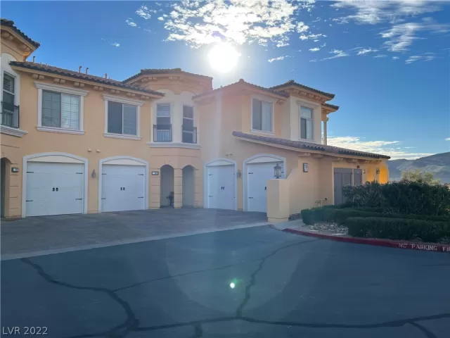 MLS: 2451170 Condo For Sale