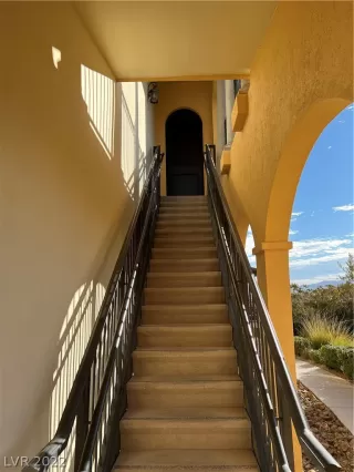 Photo #2: 2451170 Listing 