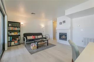 Photo #2: 2451245 Listing
