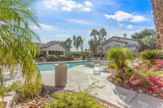 Photo #1: 2451273 Listing