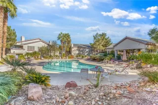 Photo #2: 2451273 Listing