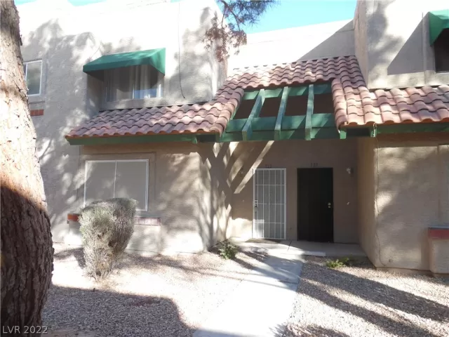 MLS: 2451312 Condo For Sale