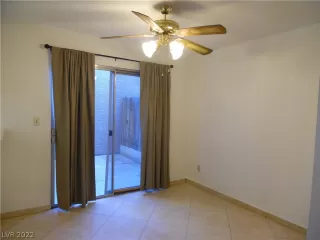 Photo #5: 2451312 Listing 