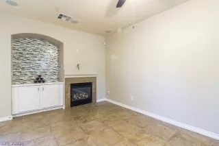 Photo #5: 2451335 Listing 