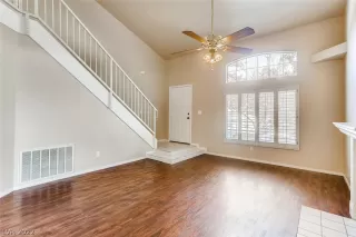 Photo #4: 2451388 Listing 