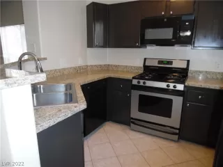 Photo #4: 2451414 Listing 