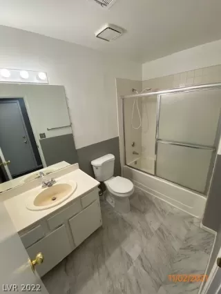 Photo #4: 2451499 Listing 