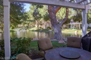 Photo #3: 2451503 Listing 