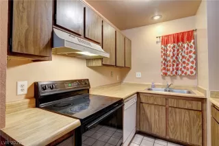 Photo #1: 2451515 Listing 