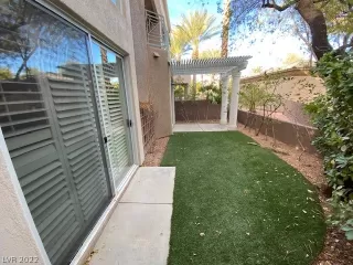 Photo #6: 2451527 Listing 