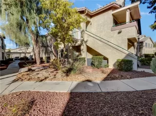 Photo #1: 2451581 Listing