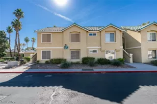 Photo #1: 2451597 Listing