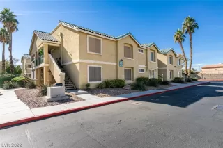 Photo #2: 2451597 Listing