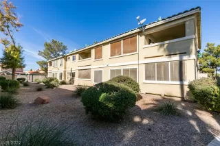 Photo #3: 2451597 Listing