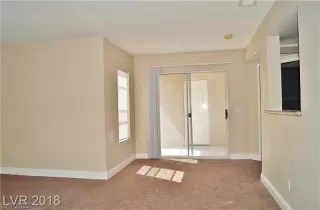 Photo #6: 2451643 Listing 