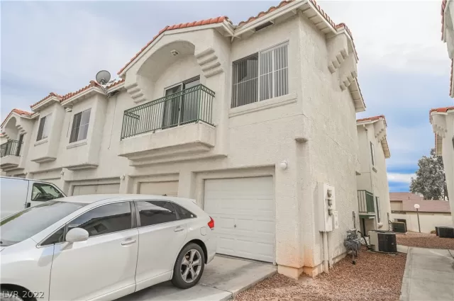 MLS: 2451653 Condo For Sale