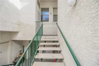 Photo #2: 2451653 Listing 