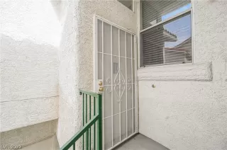 Photo #3: 2451653 Listing 