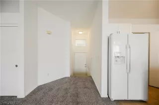 Photo #4: 2451653 Listing 