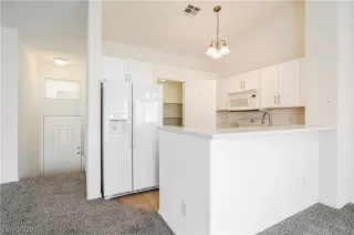 Photo #6: 2451653 Listing 