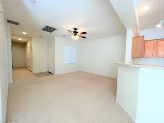 Photo #2: 2451672 Listing 