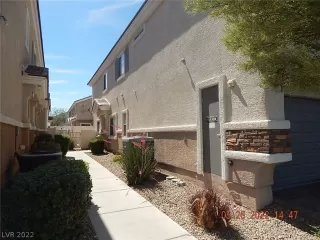 Photo #2: 2451679 Listing 