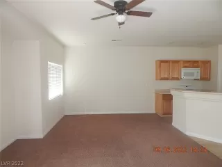 Photo #5: 2451679 Listing 