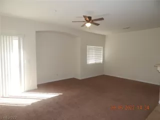 Photo #6: 2451679 Listing 