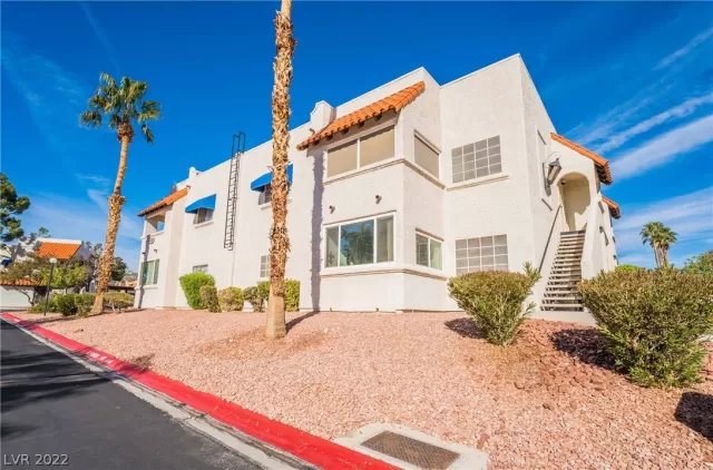 MLS: 2451682 Condo For Sale