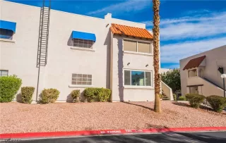 Photo #1: 2451682 Listing