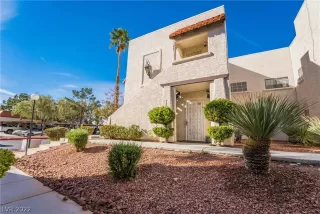 Photo #3: 2451682 Listing