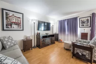 Photo #5: 2451682 Listing