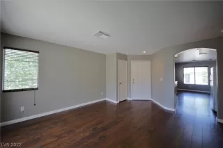 Photo #2: 2451738 Listing 