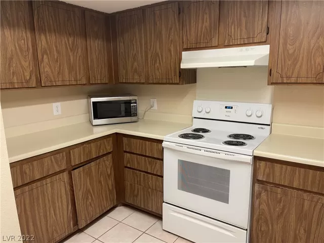 MLS: 2451754 Condo For Sale