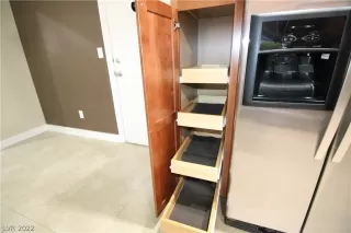 Photo #6: 2451766 Listing 