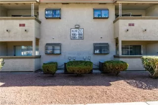 Photo #2: 2451779 Listing